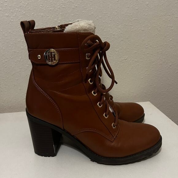 Tommy Hilfiger Women 7.5 Camel Brown Sherpa Heel Boots Essie Lace Up - Picture 4 of 8
